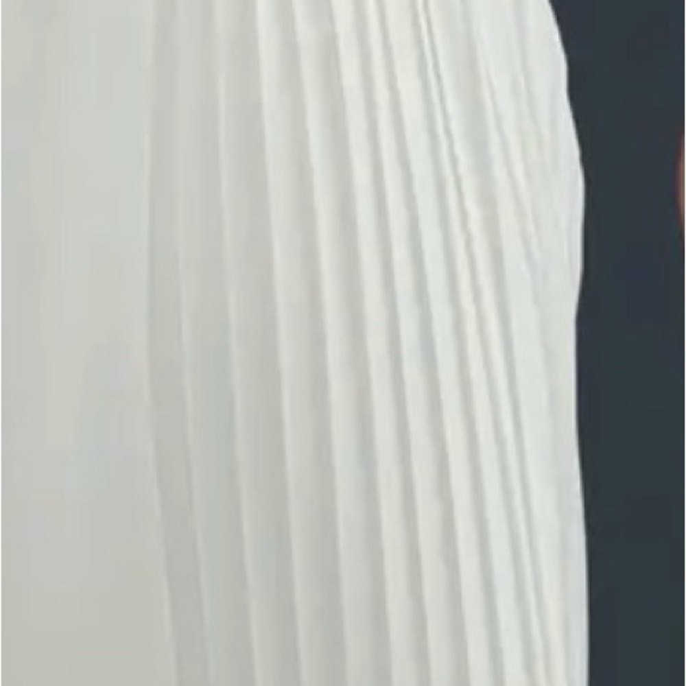 Nike Cream Wide-Leg Pleated Side Panel Pants - Picture 7 of 7